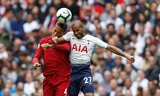 Tottenham (áo trắng) để thua các vị khách Liverpool