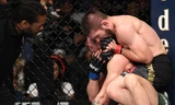 Pha khóa siết cổ của Khabib khiến McGregor xin hàng