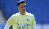 Mesut Ozil chưa thi đấu phút nào kể từ khi bóng đá Anh trở lại.