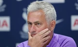 HLV Mourinho công khai chỉ trích ban tổ chức Ngoại hạng Anh.