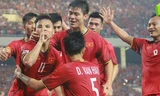Tuyển Việt Nam thăng hạng FIFA, bỏ xa tuyển Thái Lan