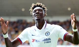 Tammy Abraham tỏa sáng rực rỡ cùng Chelsea.