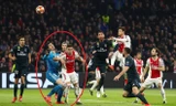 Trọng tài xác định Tadic đã việt vị và cản người trái phép với Courtois