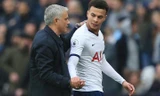 HLV Mourinho và tiền vệ Dele Alli