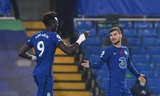 Abraham ghi 2 bàn để giúp Chelsea có thắng lợi 3-0