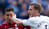 Pha móc mắt của Vertonghen với Firmino