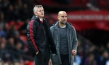 HLV Solskjaer và Pep Guardiola sẽ có màn đấu trí căng thẳng vào đêm nay.