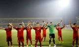 Tuyển Việt Nam ăn mừng chiến thăng trước Campuchia. Ảnh: Như Ý