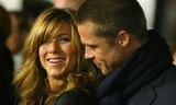 Mẹ của Brad Pitt cầu xin con quay lại với Jennifer Aniston?