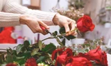 Giữ hoa hồng tươi lâu hơn nhờ 4 mẹo nhỏ này, cực đơn giản ai cũng có thể làm được!