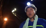 Xuống dưới lòng đất 175 m hát 'Tôi là người thợ lò'