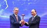Thủ tướng Nguyễn Xuân Phúc chuyển giao búa Chủ tịch ASEAN cho Đại sứ Brunei tại Việt Nam