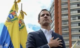 Thủ lĩnh phe đối lập kiếm Chủ tịch Quốc hội Venezuela Juan Guaido (Ảnh: AFP)