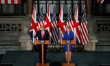 Tổng thống Mỹ Donald Trump cùng cựu Thủ tướng Anh Theresa May trong cuộc hội đàm