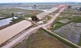 Chủ đầu tư nói gì việc người dân đề xuất mở thêm hầm chui qua cao tốc? 