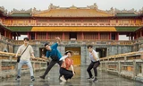 'Du lịch chậm' cùng nhóm bạn trẻ ở Huế 