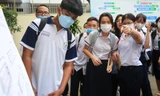 Tuyển sinh lớp 10 tại TP.HCM: Chỉ tiêu giảm mạnh, học phí nhiều trường cao ngất