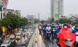 Đợt mưa dông đang diễn ra ở miền Bắc sẽ kéo dài mấy ngày, khi nào nắng nóng trở lại?