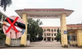 Nữ sinh lớp 11 mang thuốc lá điện tử đến lớp rủ các bạn hút cùng, hàng loạt học sinh nhập viện
