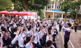 NSƯT Xuân Bắc trò chuyện cùng teen: "Bao nhiêu bạn có cảm giác nhiều lúc bố mẹ không hiểu mình?”