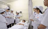 Tuyển sinh đại học năm 2023: Một số trường đào tạo ngành Sức khỏe có điểm sàn tăng nhẹ