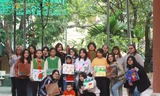 Sáng tạo trong hoạt động thiện nguyện của các bạn sinh viên ĐH Khoa học Xã hội và Nhân văn