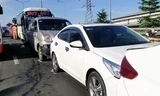 Tai nạn liên hoàn giữa 5 xe ô tô, cửa ngõ phía Tây TPHCM kẹt cứng 