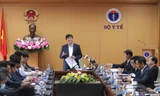 Bộ trưởng Bộ Y tế chủ trì cuộc họp trực tuyến tập huấn tiêm vắc-xin ngừa COVID-19 cho 63 tỉnh thành