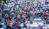 Đường Hà Nội tắc 'nghẹt thở' trong ngày làm việc cuối trước nghỉ lễ 2/9