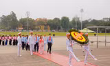 Đại biểu Cháu ngoan Bác Hồ vào Lăng viếng Chủ tịch Hồ Chí Minh