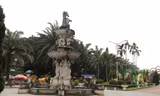 Hoang vắng, nhếch nhác ở công viên trung tâm thành phố Vinh