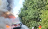 Xe khách cháy trơ khung khi chở 11 người hoàn thành cách ly về nhà