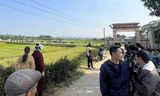 Xe máy bốc cháy sau khi đâm đổ cổng bê tông, một người tử vong