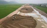 Ngày đêm thi công, đẩy tiến độ cao tốc Bắc - Nam đoạn qua Nghệ An