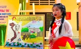 Thiếu nhi Nghệ An làm tranh hạt mừng 50 năm ngày non sông thống nhất 