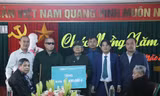  Ngân hàng BIDV và Báo Tiền Phong tặng quà Tết cho các thương, bệnh binh nặng ở Nghệ An