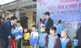 Tỉnh Đoàn Nghệ An mang Tết ấm đến đồng bào vùng cao