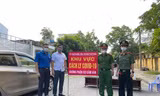 Đưa người 'thông chốt' kiểm soát dịch vào thành phố để lấy 30 nghìn tiền công