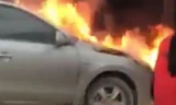 Ô tô phát cháy trong nhà