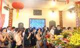 Tháng 7 là mùa vu lan báo hiếu theo đạo Phật. Ảnh: Trọng Tài