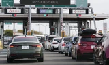 Nhật Bản: Diễn biến bất ngờ vụ lỗi hệ thống thu phí cầu đường nên xe đi qua miễn phí