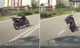 Hoảng hốt khi thấy xe máy không người lái tự phóng trên đường ở Malaysia