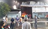 Nam công nhân gây cháy nhà kho ở Tiền Giang, làm thiệt hại hàng chục tỷ