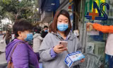 Giá khẩu trang tăng mạnh trong những ngày gần đây (ảnh Long Vân)