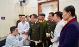 Giám đốc Công an Hà Nội thăm hỏi cảnh sát 141 bị thương khi làm nhiệm vụ 