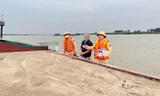 Hà Nội mở cao điểm truy quét 'cát tặc' trên sông