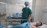 Anh Việt đang được điều trị tại bệnh viện