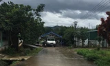 Gia đình lo mai táng cho anh Dũng
