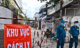 Nhiều khu dân cư ở TPHCM bị phong tỏa liên quan đến COVID-19.