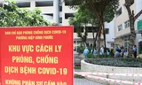 Chung cư nơi thanh niên dương tính với SARS-CoV-2 ở bị phong tỏa.